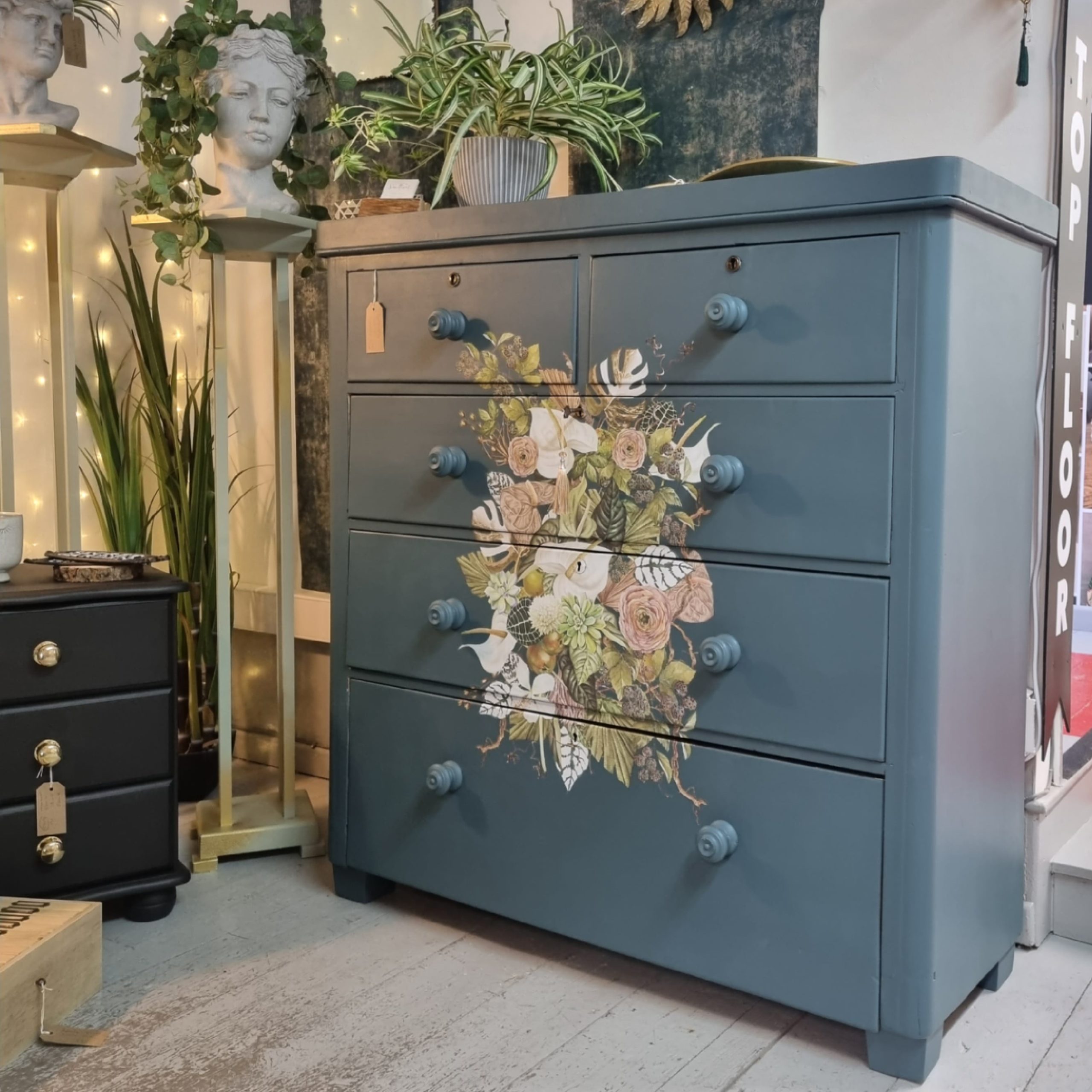 Floral Farmhouse Chest of Drawers