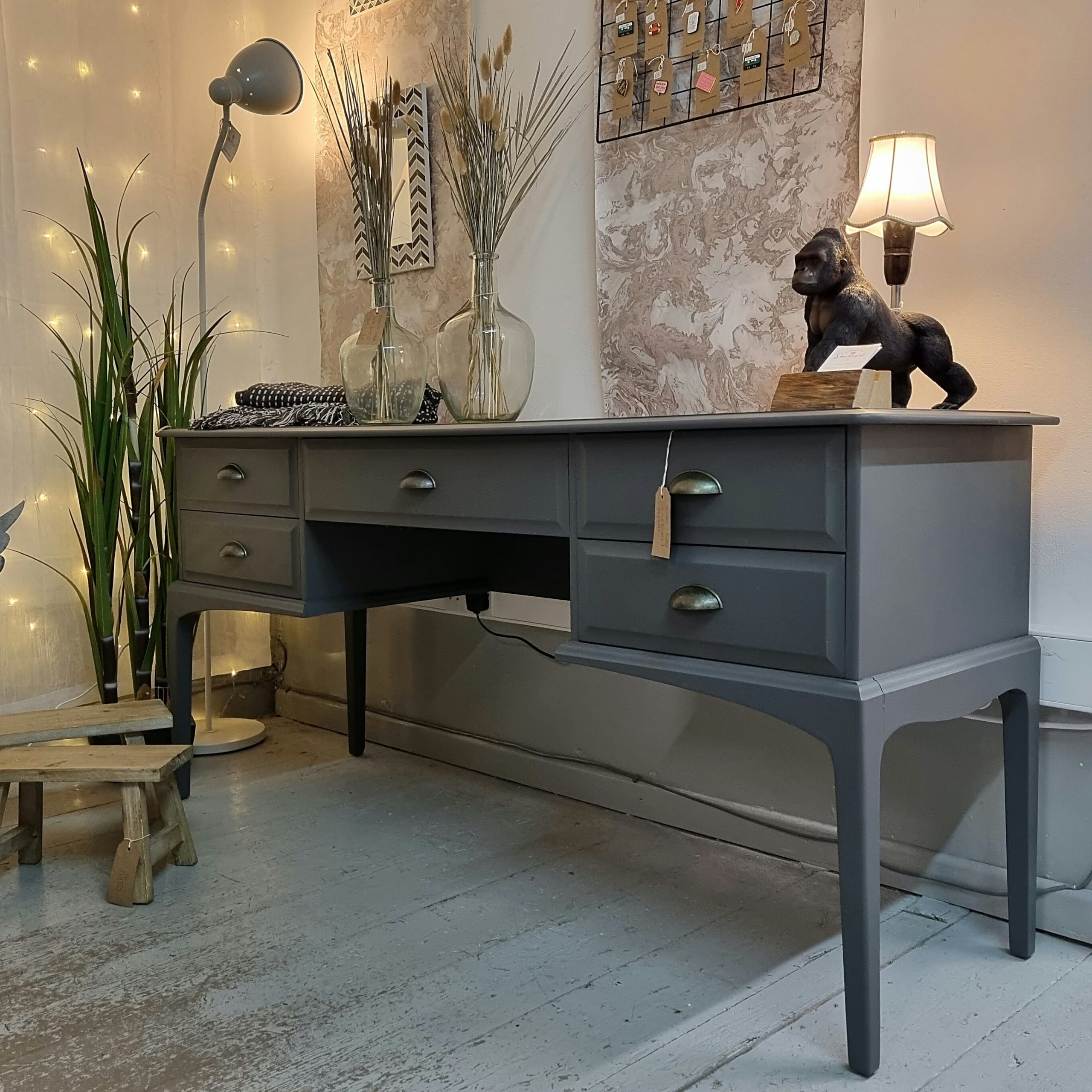 Stag Dressing Table in Grey